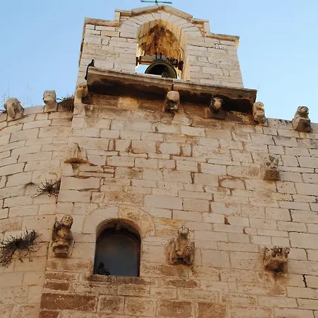 My In Πανσιόν