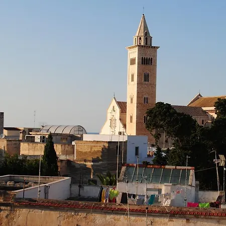 My In Πανσιόν